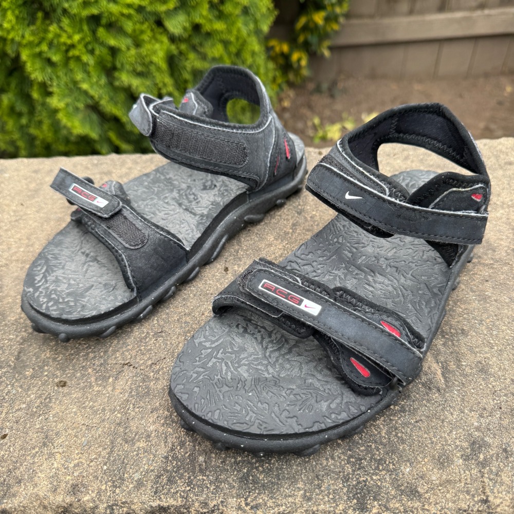 Nike ACG Sport Sandals Mens 4 Black Red 153485-061 Hiking Trail Strappy Lug Sole